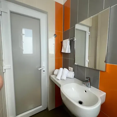 Brilant Отель Шенджин