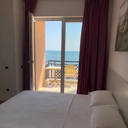 Hotel Brilant 3*